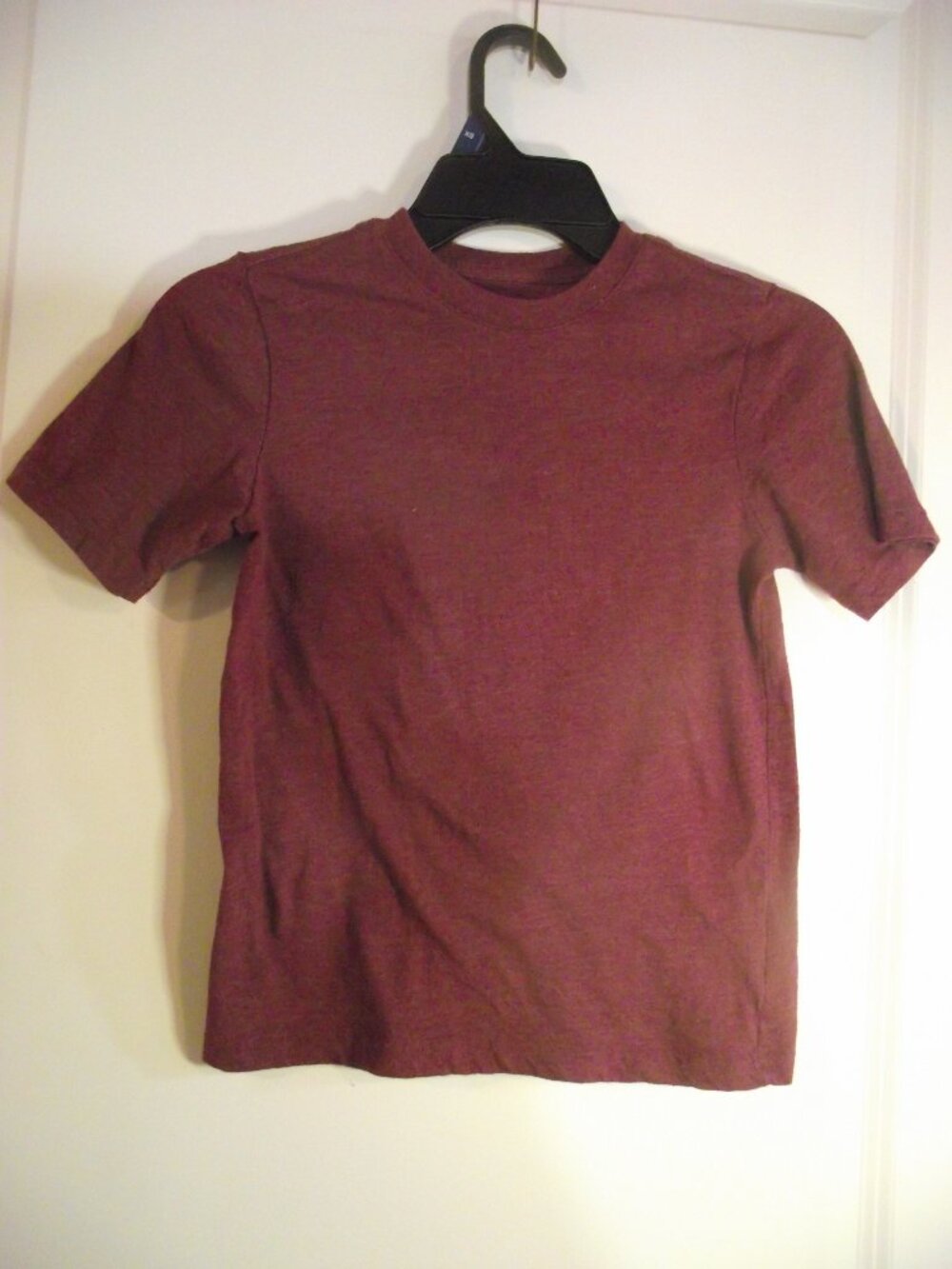 BOYS M(8) “wonder nation” SHORT SLEEVED MAROON T-SHIRT